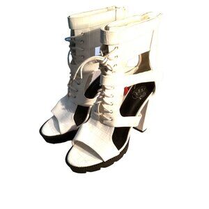Liliana Kunst Shoes Size 9 * White Crocodile *Lace Up Booties *Drag *Sissy*EUC